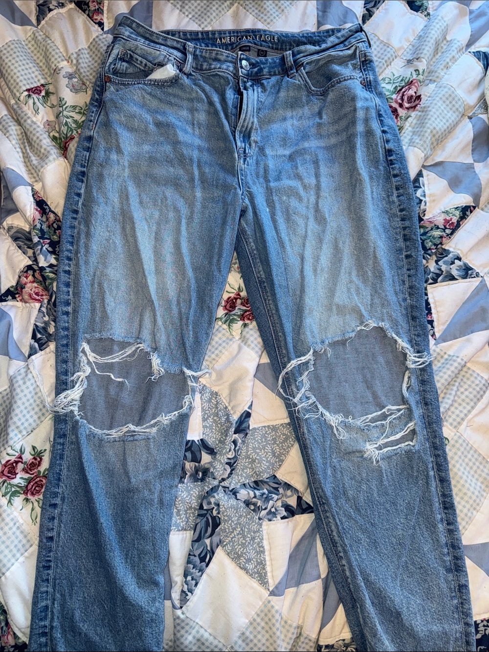 American Eagle Outfitters Distressed Light Blue Boyfriend Jeans